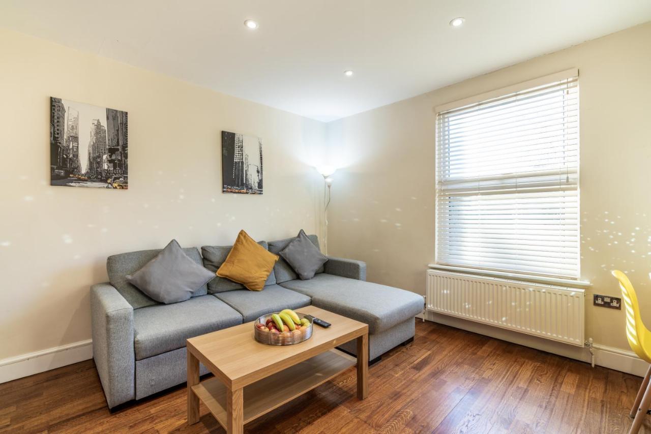 One Bedroom Flat In Bush Hill Park エンフィールド エクステリア 写真